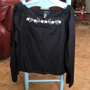 🌼 Beautiful Women’s blouse🌼